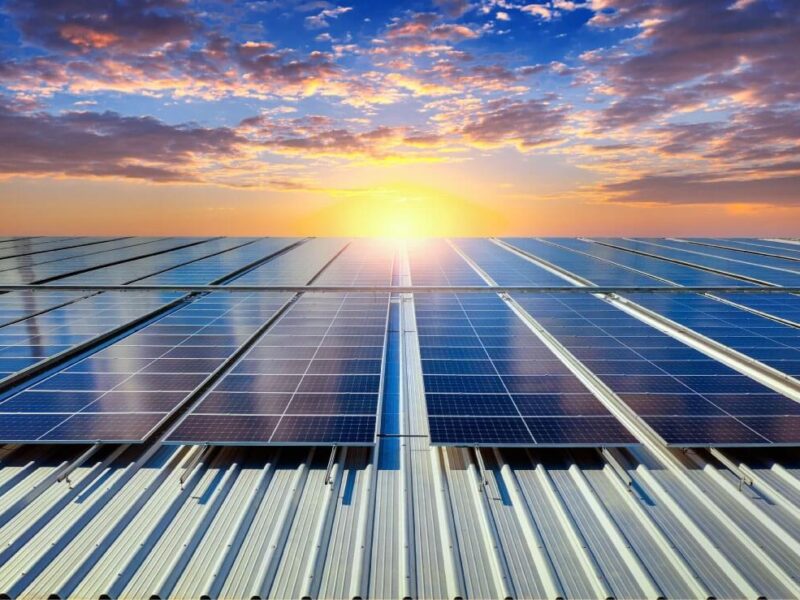 6 จุดเด่น Solar Rooftop จัดตั้งเองได้เช่นไร ช่วยใช้ไฟฟ้าน้อยลงได้เท่าไร